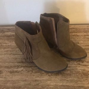 Target Mossimo Booties Size 6.5!